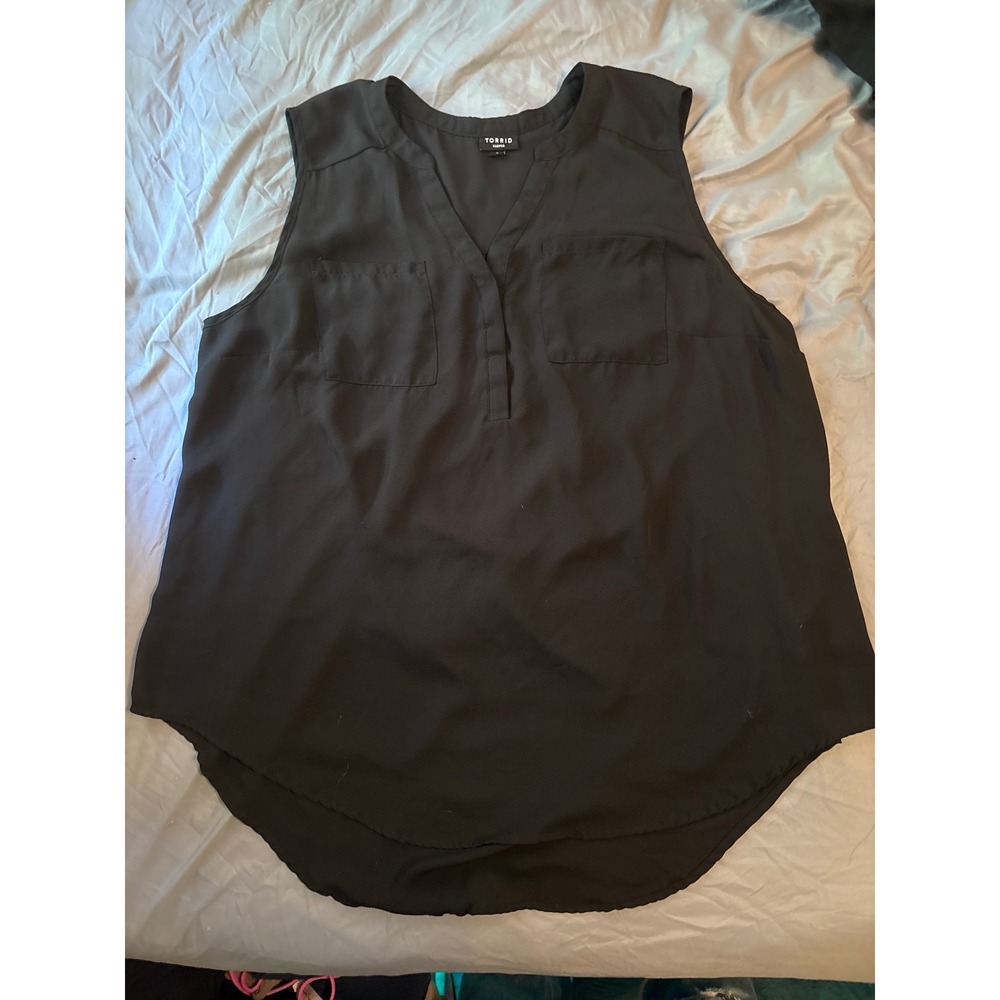 Torrid Plus Size Black Sleeveless Harper Georgette Blouse, Size 2/2X‎ - Picture 4 of 11